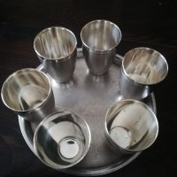 Комплект посребрени чаши с табла, снимка 1 - Чаши - 44016164