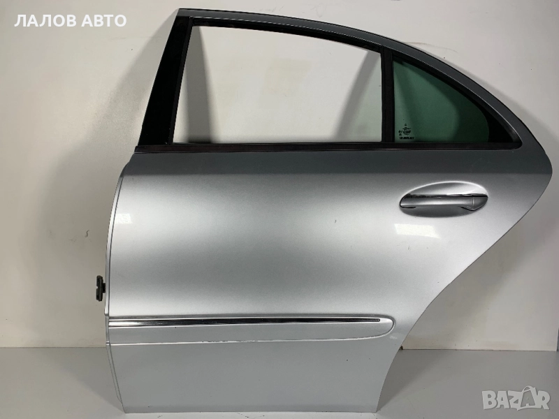 Задна лява врата Мерцедес Е класа Zadna lqva vrata Mercedes-Benz W211, снимка 1