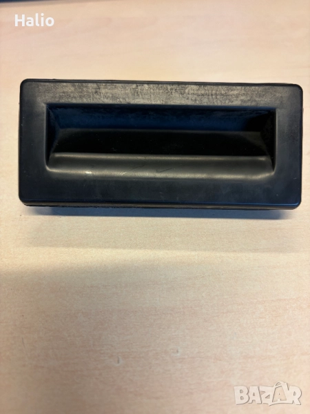 Бутон на дръжка за багажник AUDI SEAT SKODA VW, снимка 1