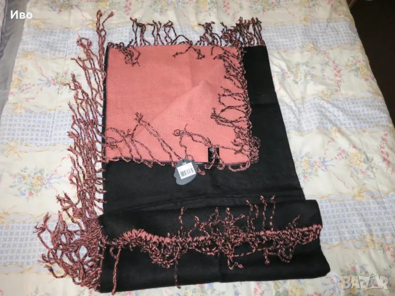 Продавам дамски шал, снимка 1