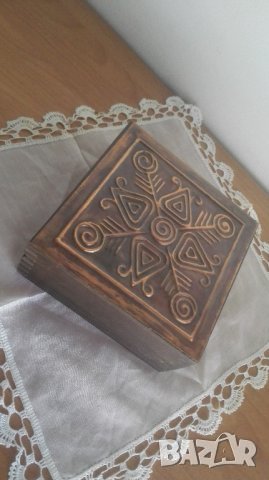 Дърво с меден обков, ретро кутия, снимка 1