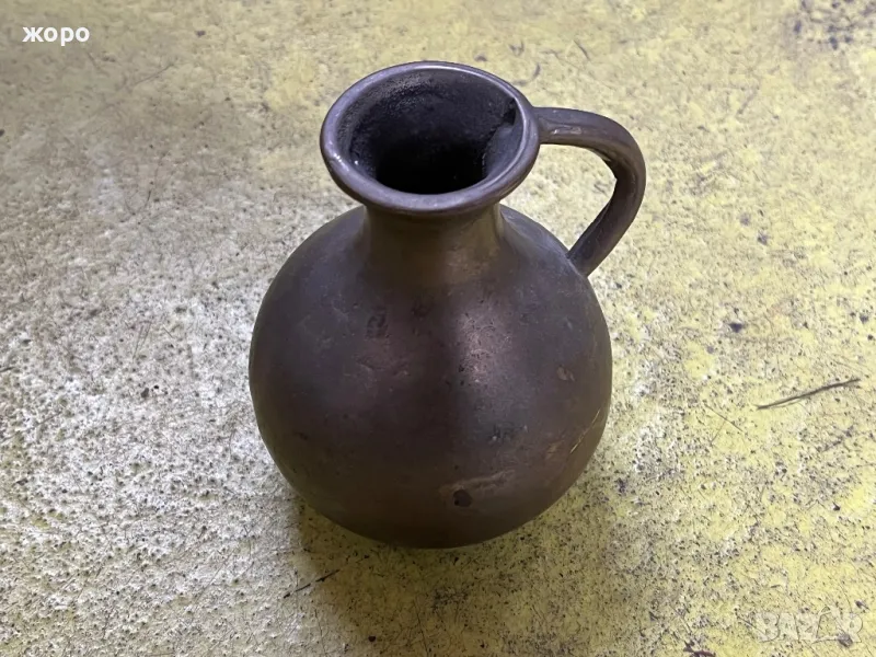 Стара стомна от бронз , снимка 1