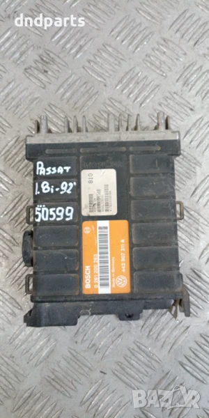 Компютър VW Passat 1.8i 1992г. 443907311A 0261200263, снимка 1