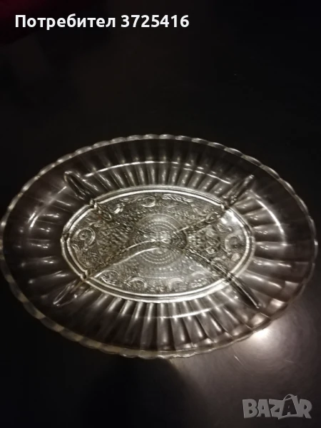 Чинии  с 4 деления за сервиране 2 броя по 8,00 лв, снимка 1