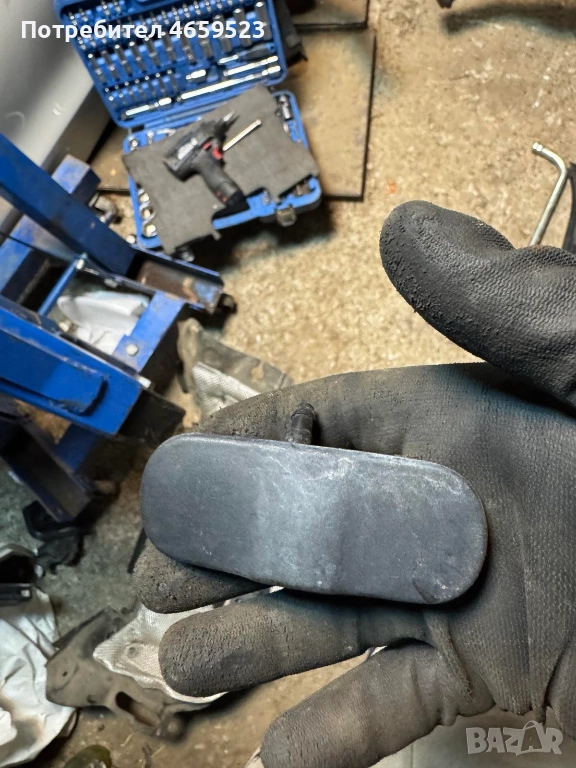 Лява пръскалка на преден капак на Ауди Audi A8 D4 H4 само за 30лв. 4H0955987, снимка 1