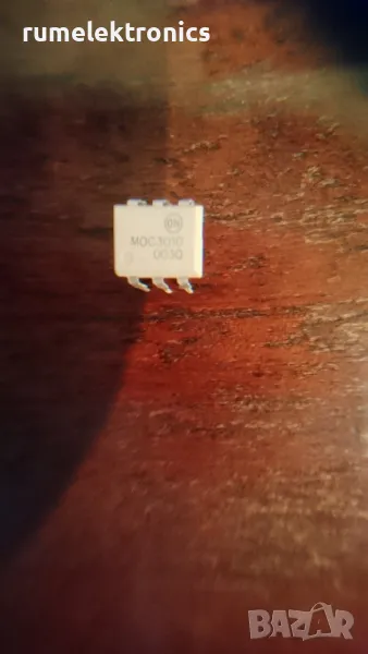 MOC3010, снимка 1