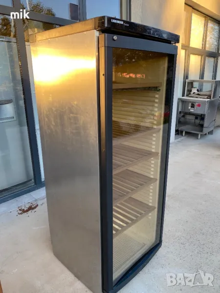 +гаранция Хладилна витрина за вино Либхер 165 см , снимка 1