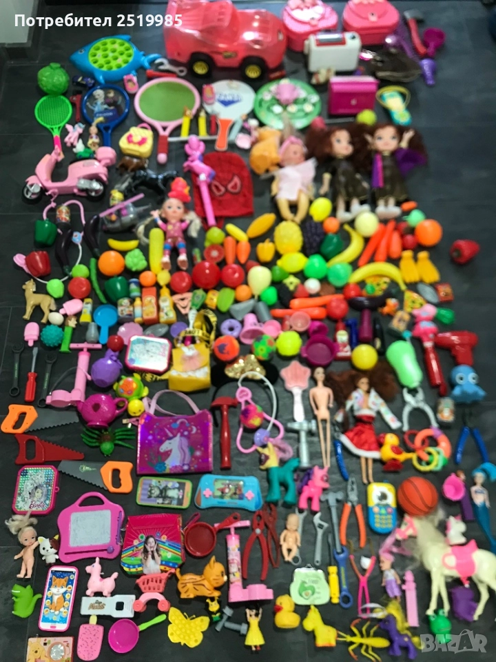 Огромен човал с 268 пластмасови играчки, снимка 1