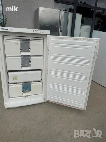 Малък фризер Либхер  104см, снимка 2 - Фризери - 51486764