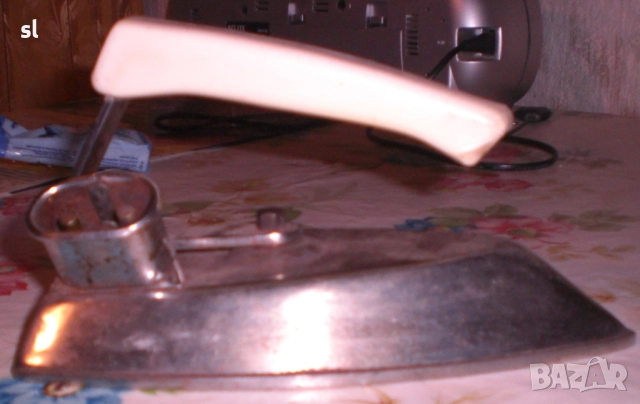 Нивелир,Тромба/клаксон/ ,Зидарски метър,Мебелни панти,Ютия,Вентилаторна печка/за части/, снимка 8 - Други - 42672420