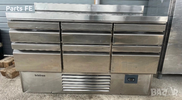 Хладилна маса професионална с 6 чекмеджета професионално оборудване hladilna masa profesionalna , снимка 2 - Обзавеждане на кухня - 53562884