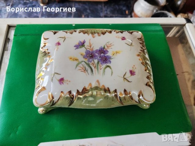 Порцеланова кутия сип 