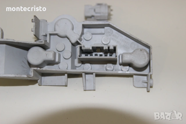 Дясна платка стоп BMW E87 facelift (2007-2013г.) десен ламподържач 63217164964, снимка 4 - Части - 53198026