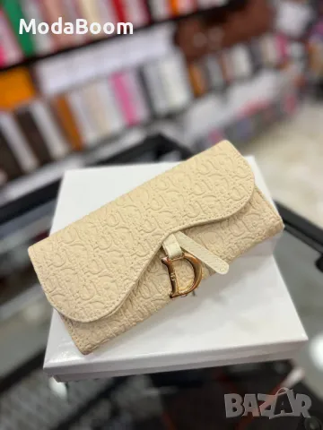 Dior дамски портмонета с кутия , снимка 8 - Портфейли, портмонета - 48132006