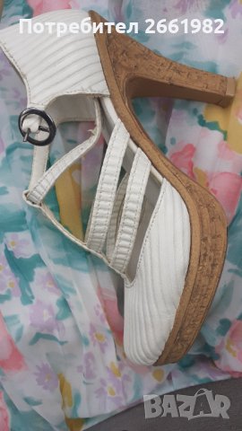 Разкошни български бели обувки на ток с каишка, снимка 3 - Дамски обувки на ток - 37053425