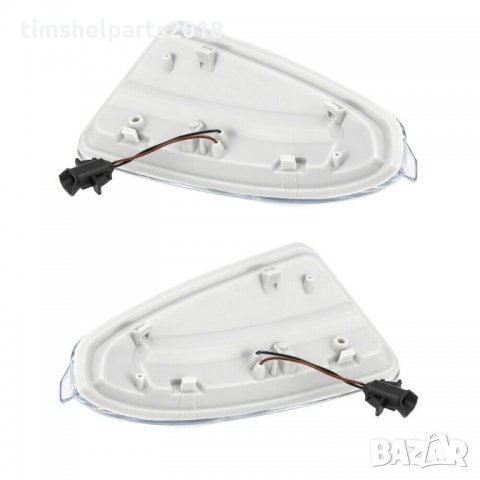 LED мигач в огледало за Mercedes C-CLASS W204 2007 -2011, Дясна страна, снимка 2 - Части - 32725303
