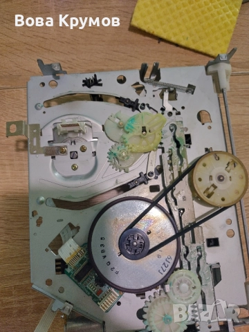 Видео и ДВД SAMSUNG SV-DVD 40, снимка 2 - Плейъри, домашно кино, прожектори - 51626367