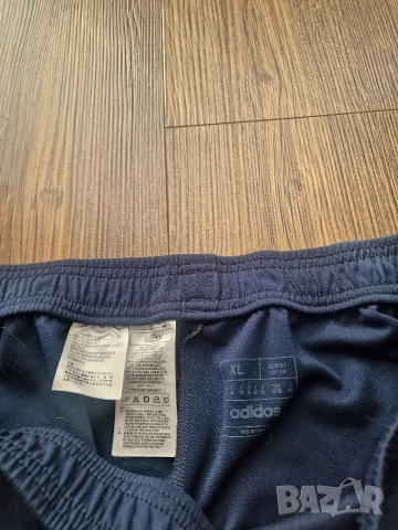 Страхотно мъжко спортно долнище ADIDAS размер XL , снимка 10 - Спортни дрехи, екипи - 52660708