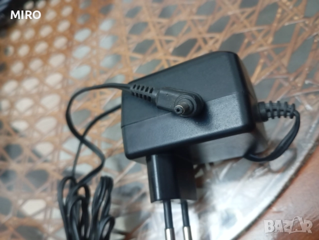 Зарядно за телефон Моторола, снимка 2 - Оригинални зарядни - 52856017