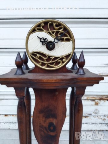 Часовник , снимка 2 - Други ценни предмети - 43838110