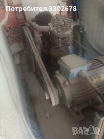 УК 50 компресор за въздух , снимка 4 - Други машини и части - 52738813