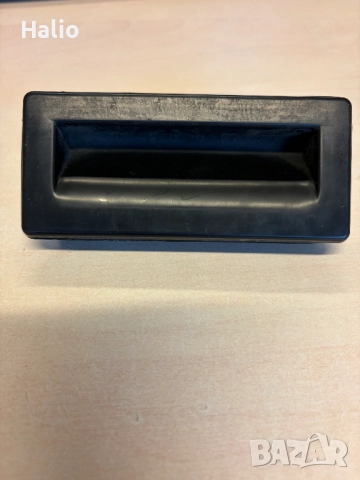 Бутон на дръжка за багажник AUDI SEAT SKODA VW