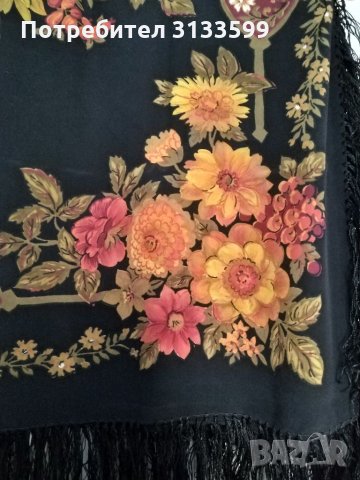 Красив квадратен шал - рисувана коприна, снимка 3 - Шалове - 34626614