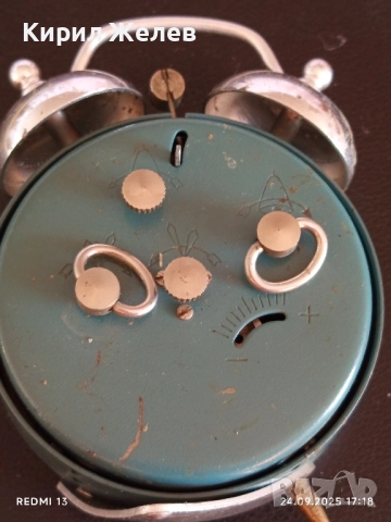 Винтидж механичен будилник СЛАВА СССР рядък за КОЛЕКЦИОНЕРИ 51134, снимка 6 - Антикварни и старинни предмети - 51823873