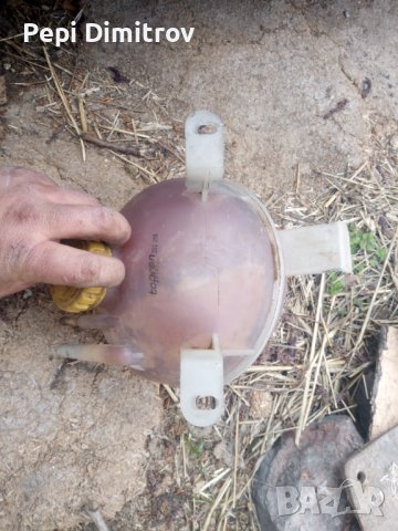 Казанче антифриз опел тигра а 1994-2000, снимка 2 - Части - 40350832