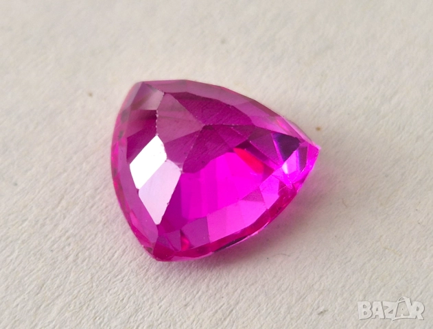 Естествен фасетиран сапфир 9.50 k. Сертификат, снимка 4 - Други - 52242918