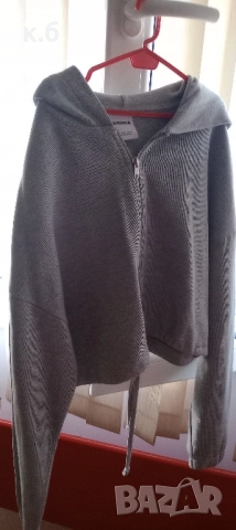 Къс суичър, снимка 2 - Суичъри - 51607691