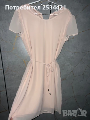 Стилна рокля в бебешко розово
