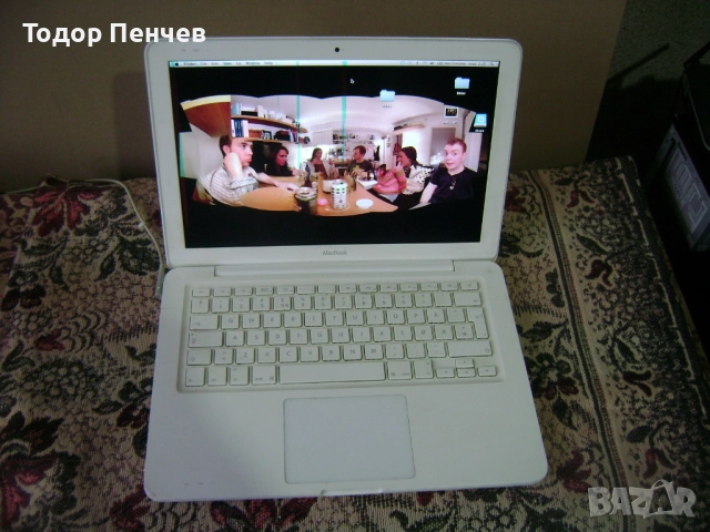 MacBook 13.3, Core 2 Duo, 2 GB RAM, 250 GB HDD за части или ремонт