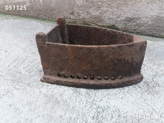 стара ютия на въглища , снимка 3 - Антикварни и старинни предмети - 32628352