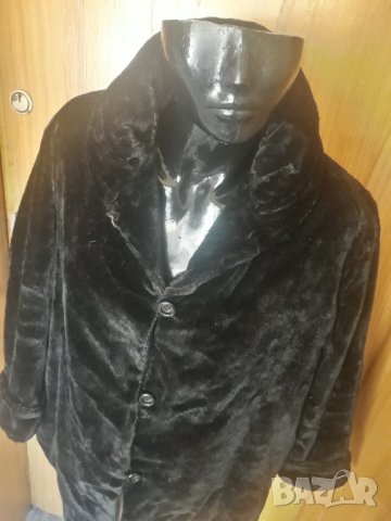 Черно пухено палто с къс косъм тип мечка с копчета ХЛ+, снимка 4 - Палта, манта - 25725192