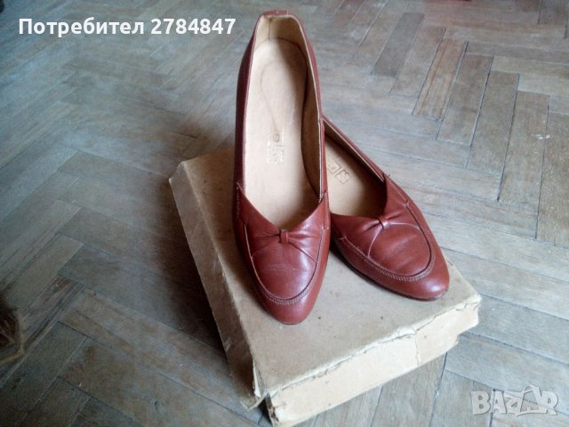 Дамски обувки , снимка 1 - Дамски ежедневни обувки - 37583623
