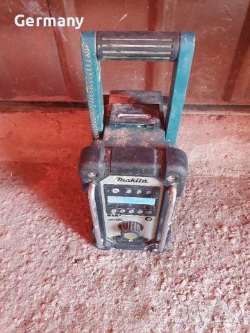 Стройтелно радио makita, снимка 4 - Радиокасетофони, транзистори - 40313745