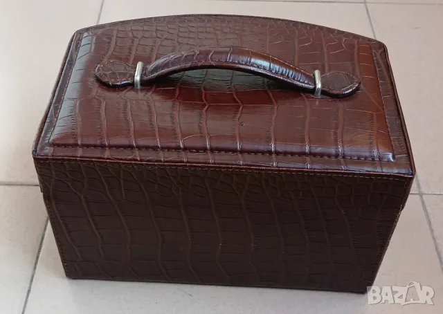 Куфарче за бижута от естествена кожа, снимка 7 - Чанти - 49319802