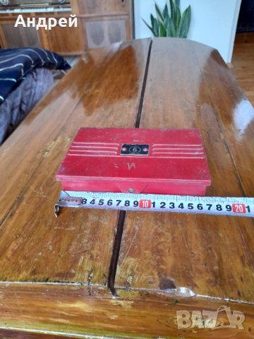 Стара кутия с набор метални букви и цифри, снимка 2 - Други ценни предмети - 38639255