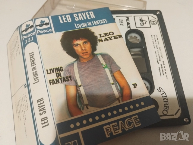 Leo Sayer – Living In A Fantasy - аудио касета музика