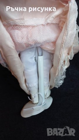 Ретро  порцеланова кукла на стойка ,винтидж 30см, снимка 7 - Антикварни и старинни предмети - 43119948