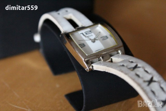 Часовник дамски оригинален Lorus Seiko, снимка 2 - Дамски - 27425572