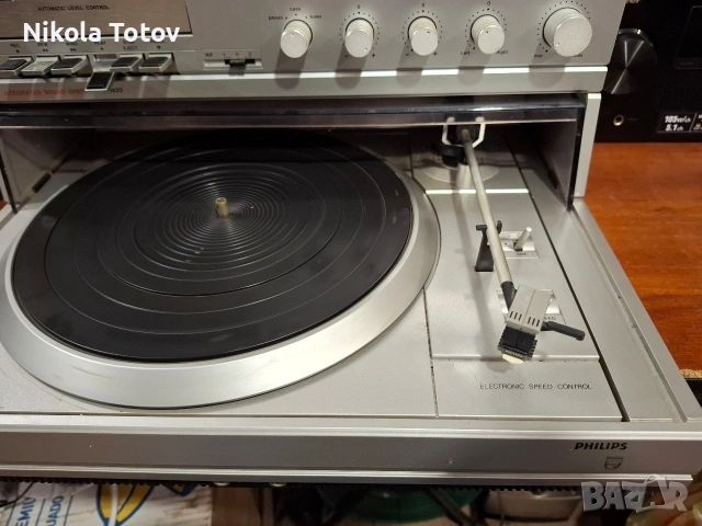 Продава се комбайн на Philips. , снимка 2 - Аудиосистеми - 53459294