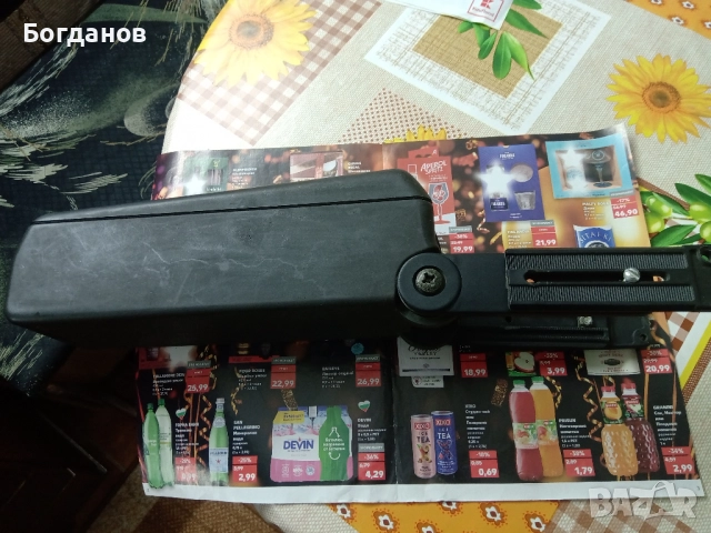 ПОДЛАКЪТНИК ЗА КОЛА, снимка 4 - Аксесоари и консумативи - 51911291