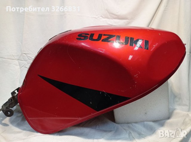 Резервоар за Suzuki GSXR 600 SRAD, снимка 2 - Мотоциклети и мототехника - 35280827