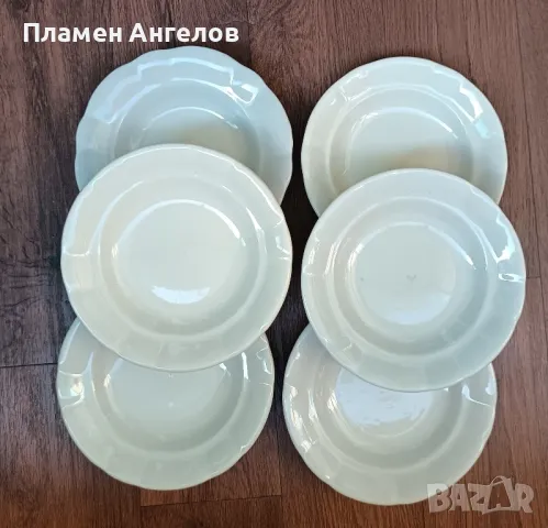 стар български порцелан от 60те години. Лот от 2вида чиний. , снимка 8 - Други ценни предмети - 49933826