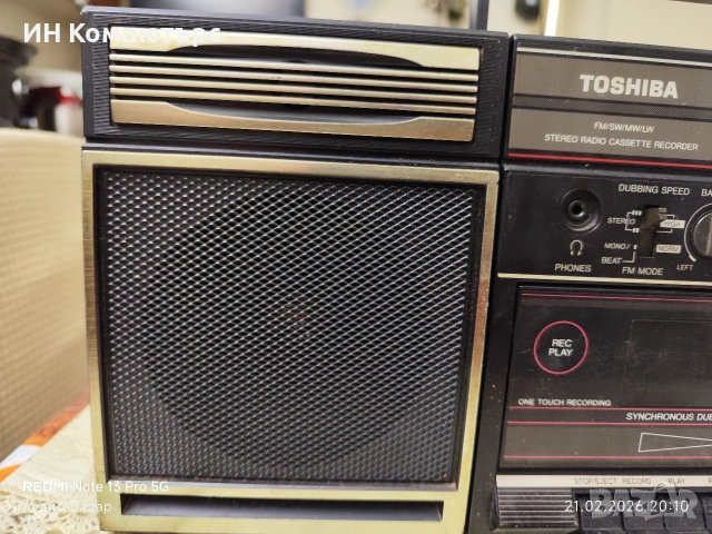 Продавам Японски касетофон Toshiba RT-7037, снимка 6 - Радиокасетофони, транзистори - 53576321