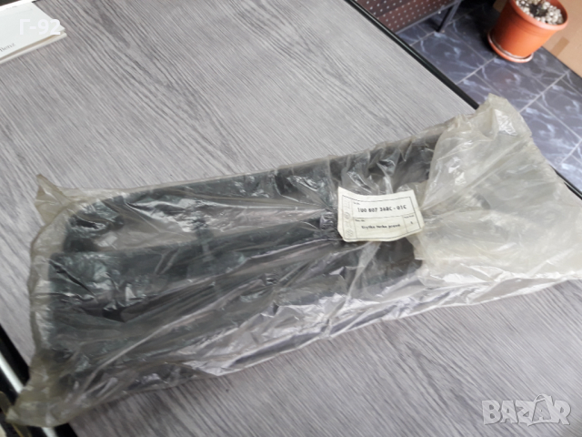 1U0807368C/01C**NEU**VAG**SKODA**РЕШИТКА В ПРЕДНА  БРОНЯ  ЛЯВА**, снимка 3 - Части - 36549355