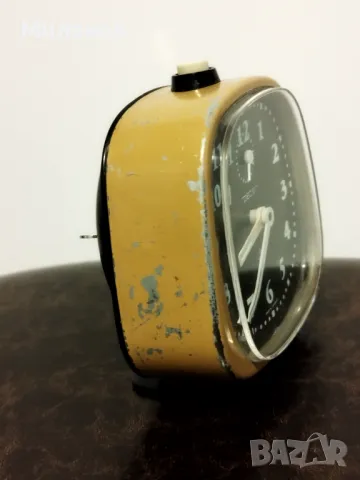 Стар механичен будилник, настолен часовник, снимка 5 - Антикварни и старинни предмети - 48466444