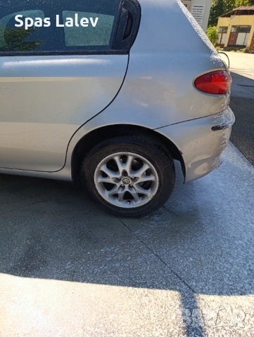 Алфа Ромео 147, снимка 9 - Автомобили и джипове - 53535303